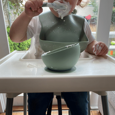 sage starry bib and silicone suction bowl